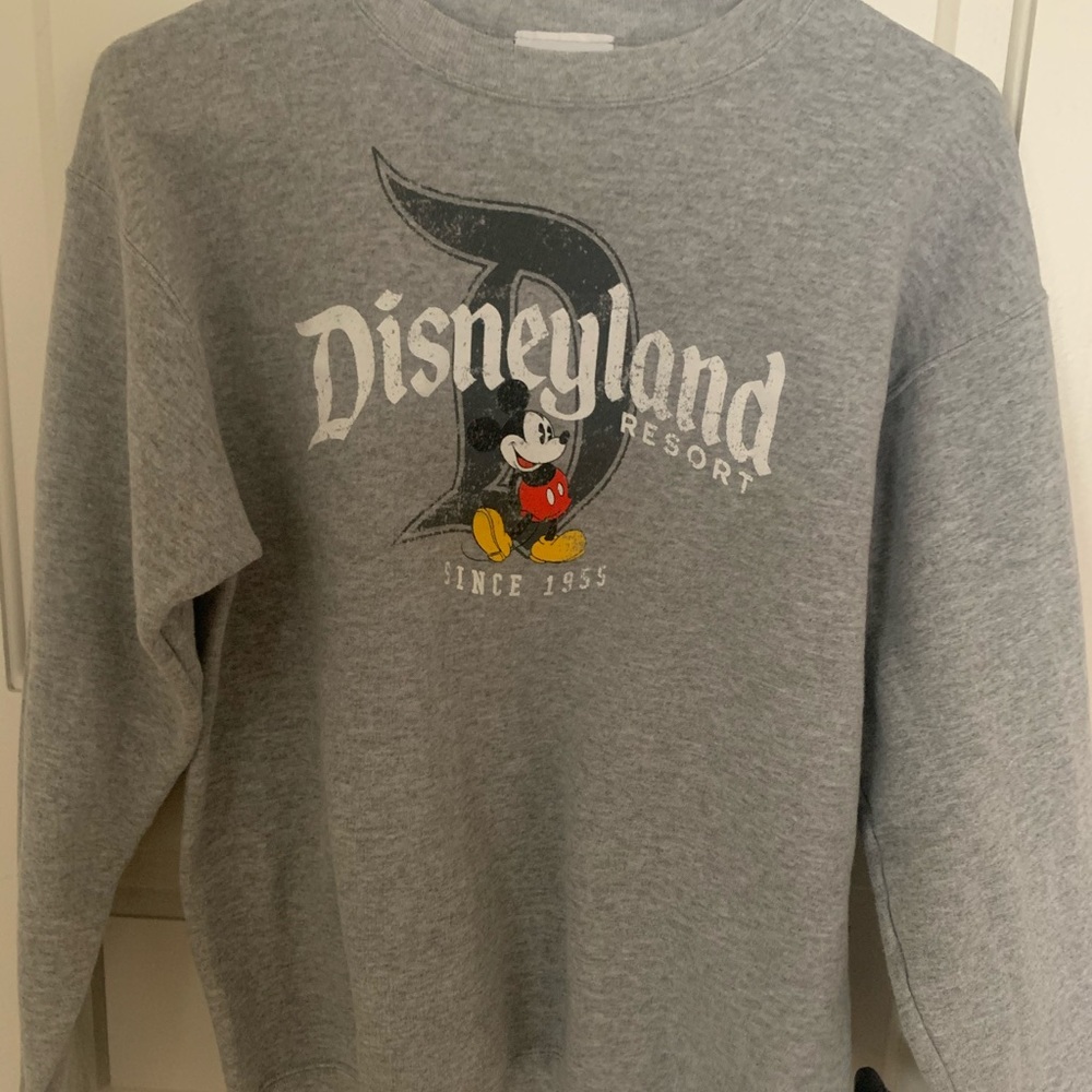 Disney Land Crewneck!!!